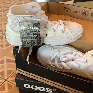 Kids converse